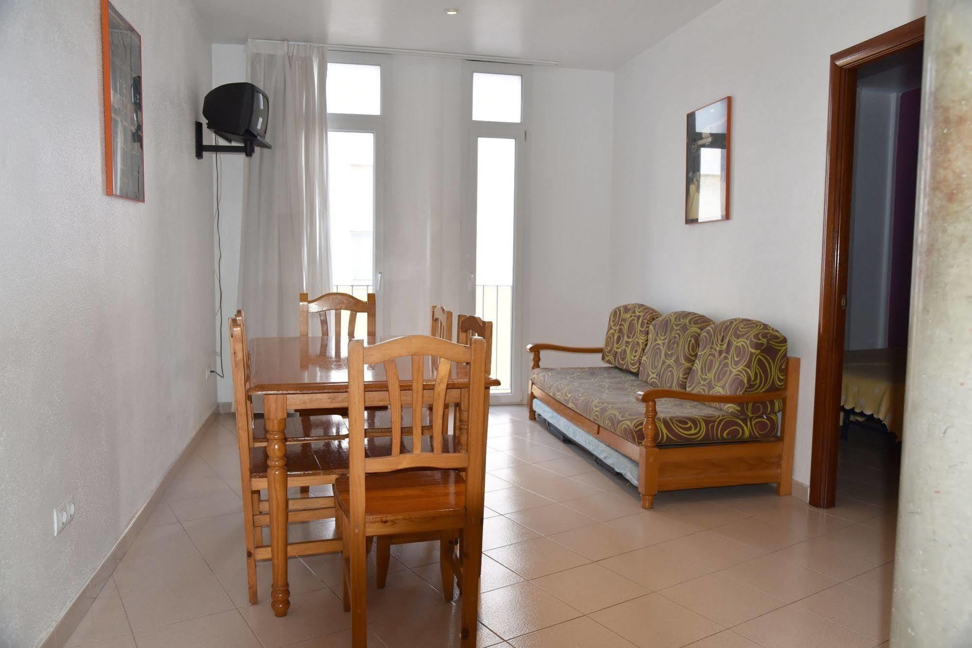 Apartamentos Ar Dosjoimi Λορέτ Ντε Μαρ Εξωτερικό φωτογραφία